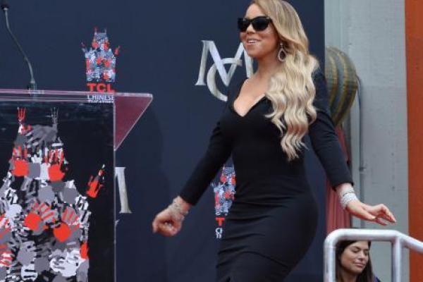 Mariah Carey merupakan seorang penyanyi, penulis dan pencipta lagu, produser rekaman, dan aktris asal Amerika Serikat. Ia membuat rekaman debut pada tahun 1990 di bawah bimbingan eksekutif Columbia Records,