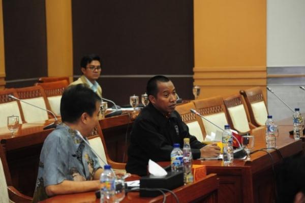 Fraksi Gerindra DPR RI mengusulkan Pilkada dilaksanakan serentak usai pemilu 2024 mendatang.