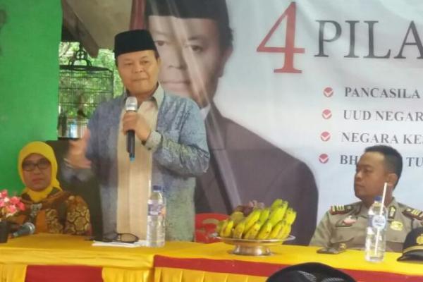 Menurut Hidayat Nur Wahid, Sosialisasi Empat Pilar MPR ini sekaligus memperingati Maulid Nabi Muhammad SAW. Keduanya, sosialisasi dan Maulid Nabi memiliki keterkaitan