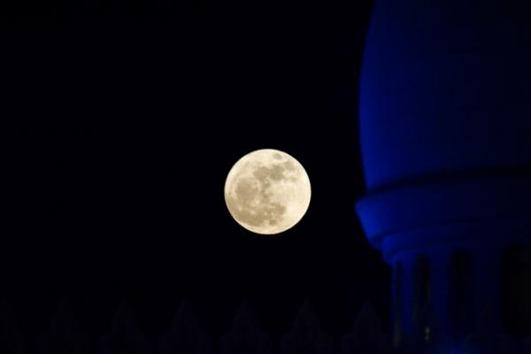 Apa Itu Supermoon? Fenomena Unik Awal Desember di Indonesia
