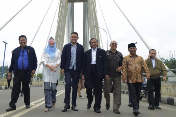 Pembangunan jembatan bentang Mahkota II Samarinda, Kaltim sangat penting untuk mendukung kegiatan logistik, perpindahan barang dan jasa serta memudahkan akses bagi masyarakat dalam menjalankan  aktivitasnya.