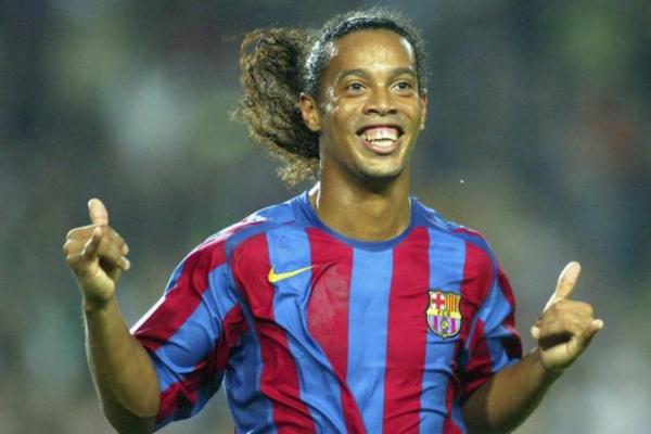 Bagi Pep, hanya Messi yang selevel dengan permainan dan pengaruh Ronaldinho, baik di dalam maupun di luar tim.