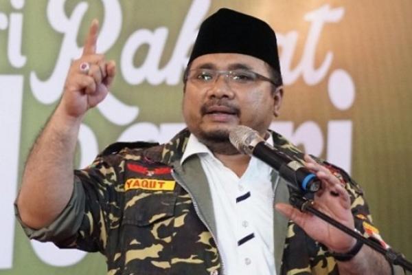 Menurut Gus Yaqut, tindakan yang dilakukan para napiter sudah sangat brutal, usai membunuh lima orang aparat kepolisian secara sadis.