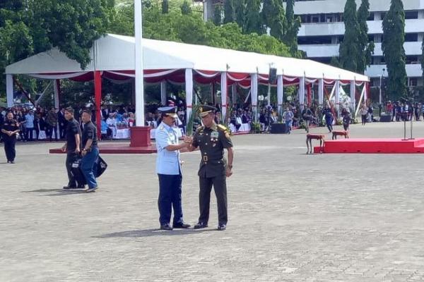 Marsekal Hadi Tjahjanto memuji sepak terjang Jenderal Gatot Nurmantyo selama menjadi Panglima TNI.