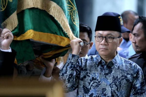 Zulhasan mengajak seluruh rakyat Indonesia untuk mendoakan Pak Fatwa semoga almarhum husnul khotimah dan diterima di sisi Allah.