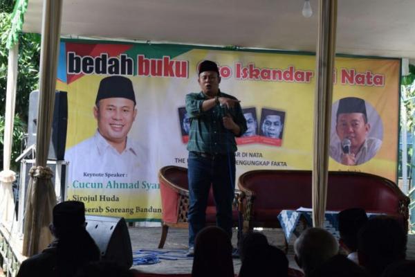Cucun menyerukan generasi muda Sunda harus mengenal Oto Iskandar Di Nata.
