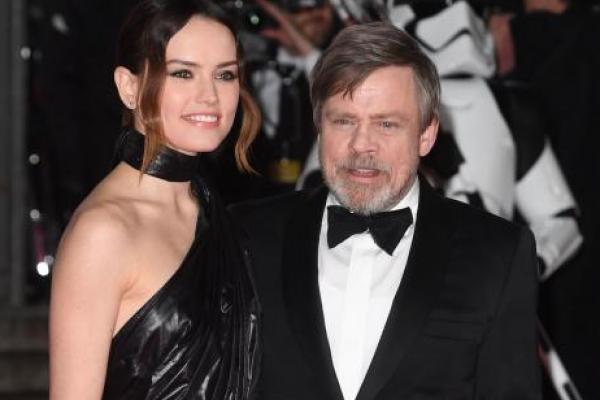 Star Wars: The Last Jedi menjadi film No. 1 di Amerika Utara akhir pekan ini