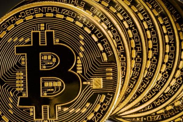 Kedua instansi tersebut hingga kini masih mengidentifikasi dan mendefinisikan keberadaan Bitcoin