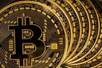 Bitcoin Kian Jeblok, Menyusut hingga 50 Persen