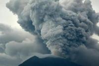 Cara OJK Tangkal Kredit Macet Erupsi Gunung Agung