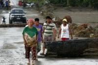 Badai Tropis Tewaskan Puluhan Warga Filipina