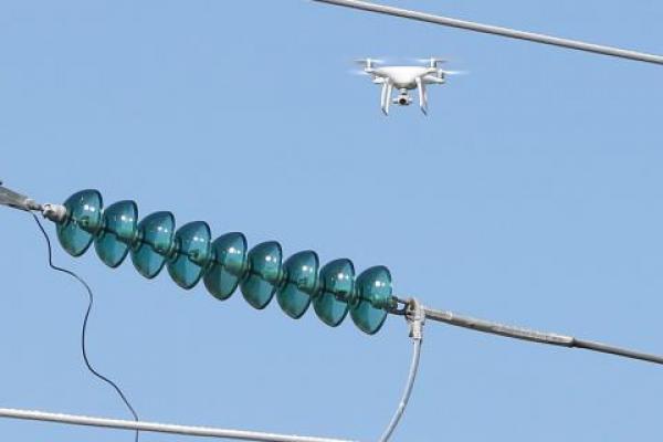 Setelah itu RPD kemudian mengamati sebuah drone yang meninggalkan halaman belakang dari Riverside Riverside, California Residence