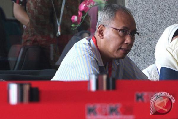 Selain Bimanesh, Pengacara Fredrich Yunadi juga sedianya diagendakan diperiksa penyidik KPK pada hari ini.