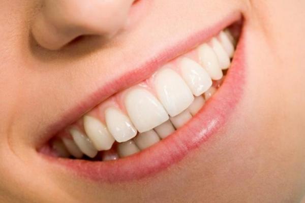 Kuman dalam jumlah tertentu dalam rongga mulut dapat menyebabkan infeksi pada mulut dan menyebar ke seluruh tubuh.