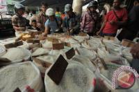 Beras Impor Tak Dapat Lapak di Pasar Induk Cipinang