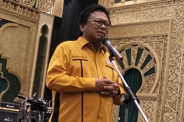 Usai melakukan pertemuan dengan Ketua Dewan Pembina Partai Hanura Wiranto, Oesman Sapta Odang (OSO) tetap diakui sebagai ketua umum (Ketum) Partai Hanura yang resmi dan sah.