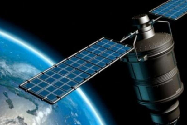 Kairo bekerja sama dengan mitra Jerman dan China akan meluncurkan satelit baru, yang pertama adalah satelit untuk penginderaan jauh dan penelitian ilmiah seberat 65 kilogram. 