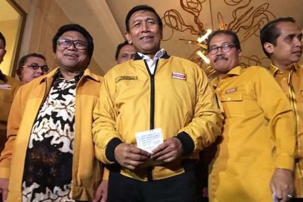 Munas Partai Hanura yang ketiga tidak akan mengundang Wiranto sebagai mantan ketua umum yang juga pendiri partai. Sebab, Wiranto tidak ada jabatan apapun di Partai Hanura.