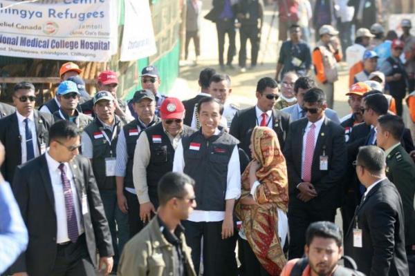 Bambang menuturkan, tak hanya melalui jalur Myanmar, BAZNAS juga menembus lokasi pengungsi di perbatasan Bangladesh.