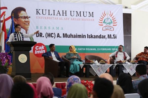 Ketua Umum PKB Muhaimin Iskandar (Cak Imin) didorong untuk maju sebagai calon wakil presiden (Cawapres) di Pilpres 2019. Lalu siapa calon presiden (Capres) yang akan berdampingan dengan Cak Imin?