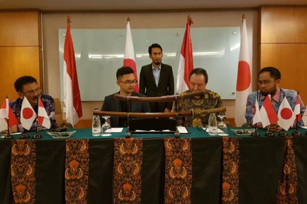 Nota Kesepahaman ini ditandatangani Chairman A-Wing Group, Hirohide Nakamura dengan Direktur Utama PT Bintang Angkasa Berjaya, Fikar Rizky Mohamad.