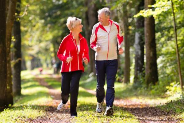 Wanita yang berjalan setidaknya dua kali seminggu memiliki 20 persen hingga 25 persen lebih rendah risiko gagal jantung dibandingkan mereka yang berjalan lebih jarang