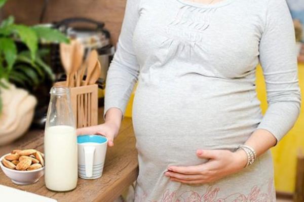 Banyak yang masih belum mengetahui alasan ibu hamil harus mengurangi makanan manis.