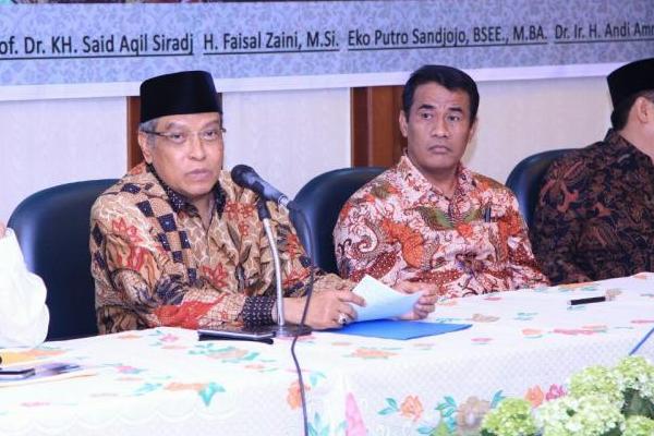 Ketua Umum PBNU, Kiai Said Aqil Siroj menegaskan pihaknya berkomitmen penuh guna mendorong pemerintah agar terus bekerja keras memakmurkan masyarakat Indonesia.