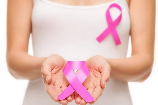 Mengingat banyaknya pasien kanker payudara yang baru periksa setelah stadium lanjut, Anda perlu mengetahui apa saya yang meningkatkan risiko kanker payudara