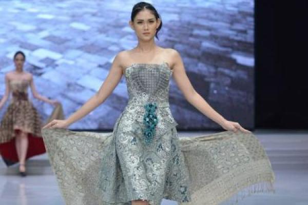 Kemegahan ini menginspirasi perhelatan Indonesia Fashion Week (IFW) 2018.