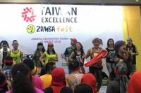 Ribuan Orang Ikuti Zumba Fest Bersama Liza Natalia