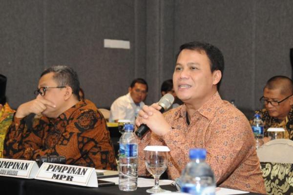 Basarah menceritakan kembali tentang dinamika yang  pernah terjadi di era kepemimpinan Taufik Kiemas, MPR  dalam mencapai konsensus bahwa Pancasila bagi bangsa Indonesia cuma satu.
