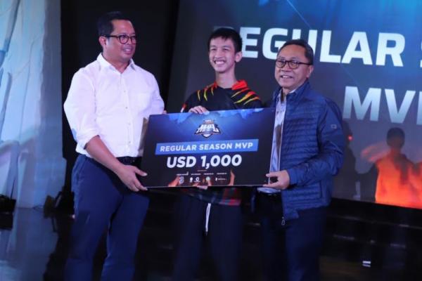 Sebagai bentuk dukungan konkritnya, mantan pria kelahiran Lampung itu itu berencana mengundang pemenang kompetisi Mobile Legends ke Gedung MPR.