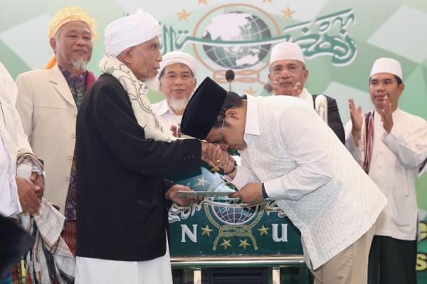 Mandat itu juga berisikan amanah agar Muhaimin Iskandar sekuat tenaga memperjuangkan upaya penyatuan umat Islam