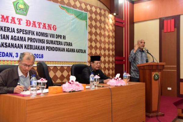 Kunjungan Kerja Komisi VIII DPR RI ke Sumatera Utara mendapat aspirasi terkait minimnya sarana untuk menunjang kegiatan keagamaan. Salah satunya di Gereja Santo Markus, Pematang Siantar, yang belum memiliki alat musik organ untuk kegiatan keagamaan.