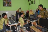 Komisi X Apresiasi Kesiapan Siswa SMP Surabaya Hadapi UNBK