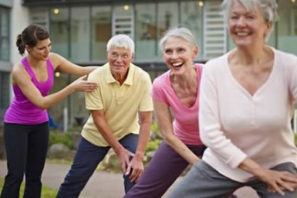 Seiring bertambahnya usia, tingkat metabolisme dan kekebalan menurun dan jadi kita mungkin mengalami sejumlah gangguan yang berkaitan dengan usia.