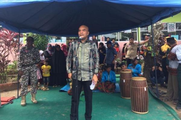 kalangan dewan meminta Ketua Satuan Tugas (Satgas) Penanganan Covid-19, Doni Monardo bersikap tegas terkait penyemprotan disinfektan di kediaman Imam Besar Front Pembela Islam (FPI), Habib Rizieq Shihab di kawasan Petamburan, Jakarta Pusat.