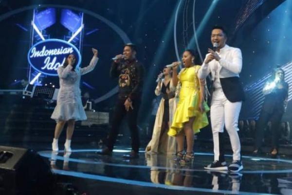 Akhirnya babak final ajang pencarian bakat Indonesian Idol dimulai.