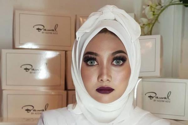 Menyebarnya foto hijab pocong rancangan desainer Malaysia ini menuai banyak kritik. Anda berani coba?
