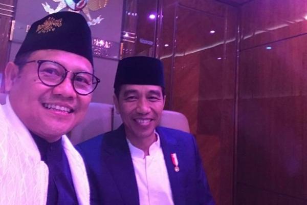 Ketua Umum PKB Muhaimin Iskandar (Cak Imin) mengaku membahas soal Pilpres 2019 bersama Presiden Jokowi ketika menumpang pesawat kepresidenan.