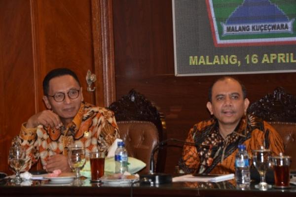 Wakil Ketua Badan Legislasi DPR RI Totok Daryanto menyampaikan, dengan adanya pemantauan dan peninjauan terhadap Undang-Undang Nomor 20 tahun 2013 tentang Pendidikan Kedokteran, diharapkan pelayanan kesehatan semakin membaik.