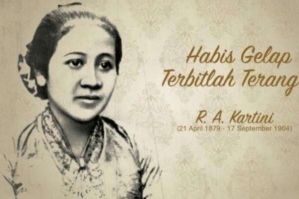 Menurut Mendikbud Kartini merupakan tokoh literasi Indonesia. Mendikbud mengatakan Kartini merupakan tokoh literasi Indonesia.