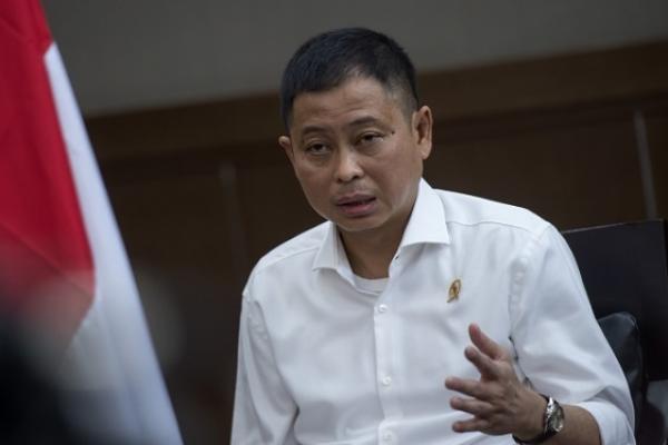 Komisi Pemberantasan Korupsi (KPK) sedang mengusut pengembalian uang SGD10 ribu dari mantan Wakil Ketua Komisi VII Eni Maulani Saragih selaku terpidana kasus suap PLTU Riau-1.