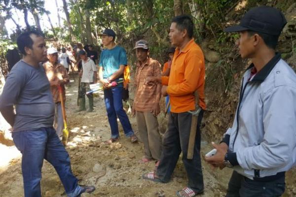Kebijakan Presiden Joko Widodo berupa PKTD yang ditindaklanjuti oleh Kemendes PDTT tersebut  perlu didorong agar  ke depan Dana Desa dapat digunakan lebih banyak lagi untuk mendukung sarpras desa.