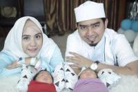 Harapan Ustadz Solmed dan Istri  Usai Melahirkan si Kembar