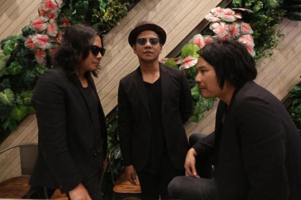 Satu lagi band Indonesia yang mencoba menapakkan kakinya di industri musik dunia. Siapa?