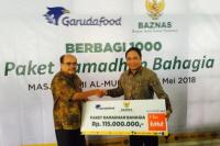 Baznas Gandeng GarudaFood Salurkan 1.000 Paket Sembako