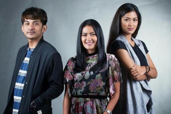 Cerita lima tokoh dalam film ini menggambarkan lima sila dan keutuhan keluarga adalah simbolisasi keutuhan Indonesia.