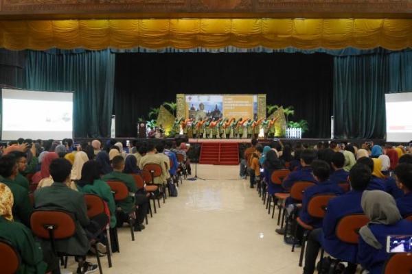 Peserta kegiatan ICABY sendiri terdiri dari pemuda-pemuda Buddha yang berasal dari ASEAN dan 15 negara non ASEAN.